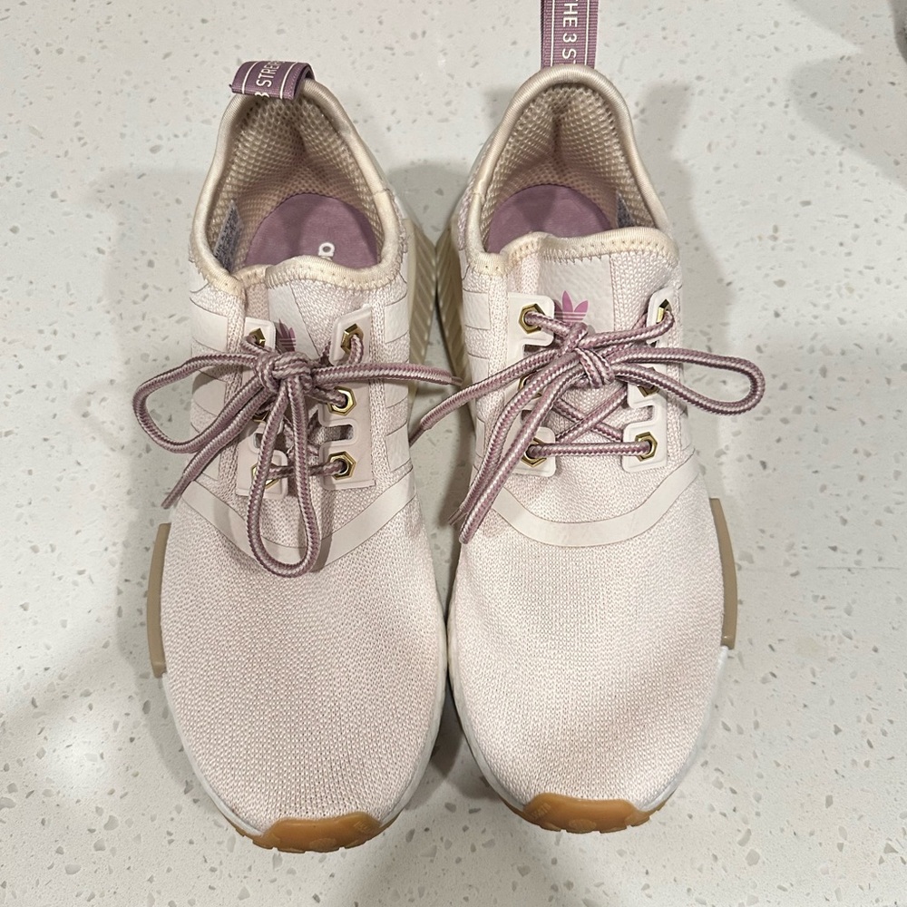 Adidas Women's Cream Sneakers